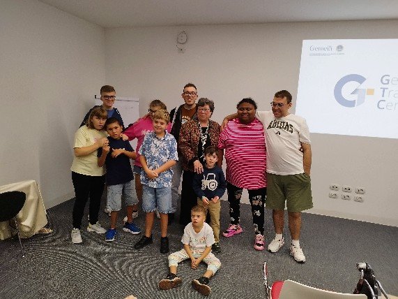 Dott.ssa Ann CM Smith e i nostri ragazzi