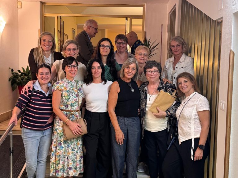 Dott.ssa Ann CM Smith e il direttivo SMI